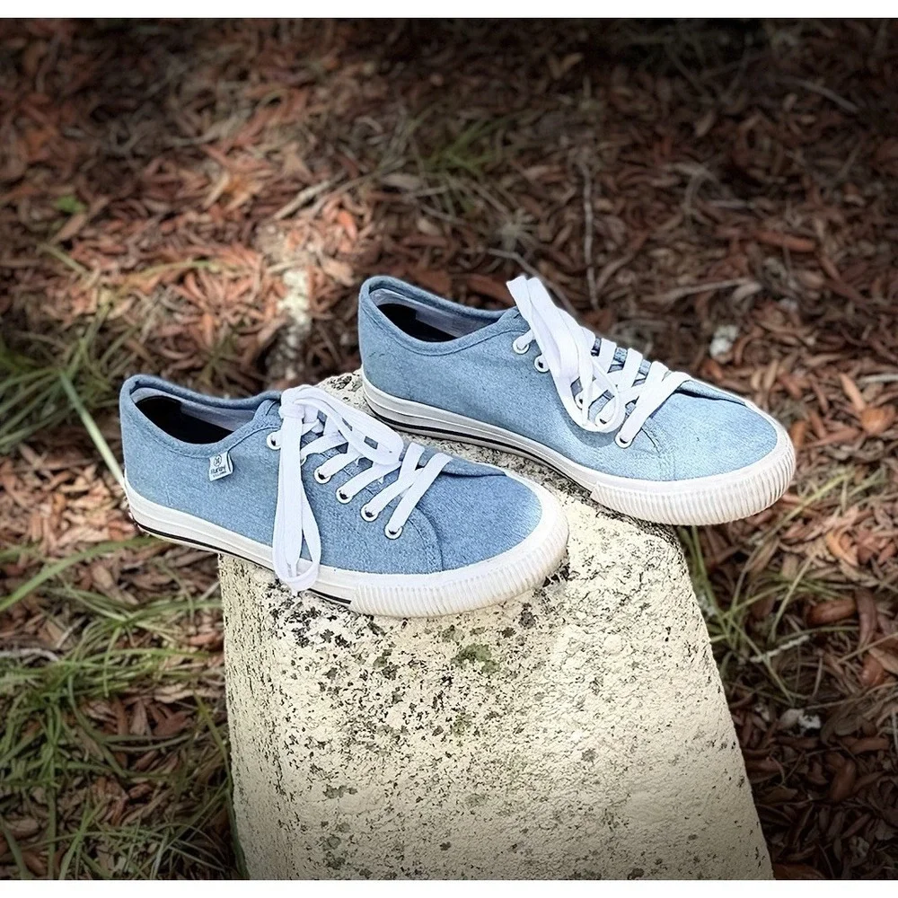 Hurley Carrie Women's Lace Up Shoes Chambray (Blue) Size 6 EUC